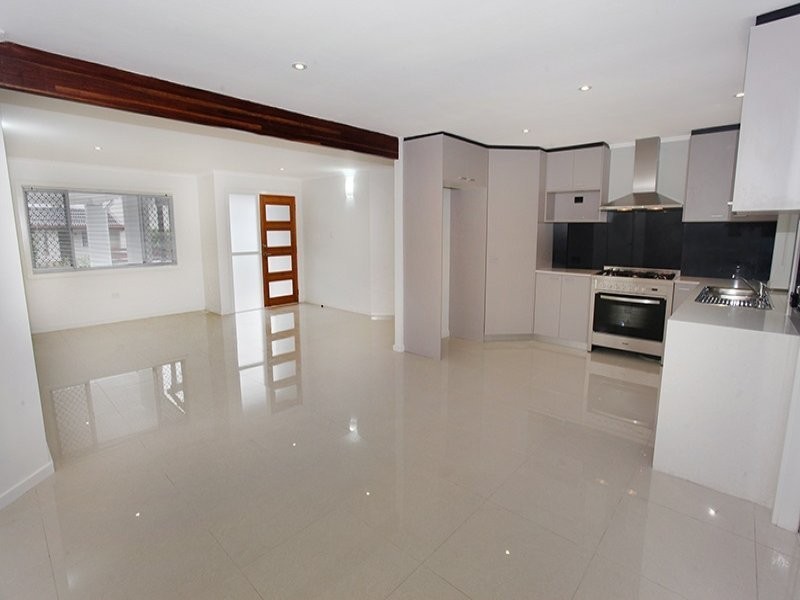 38 Mulgani Street, Warana QLD 4575