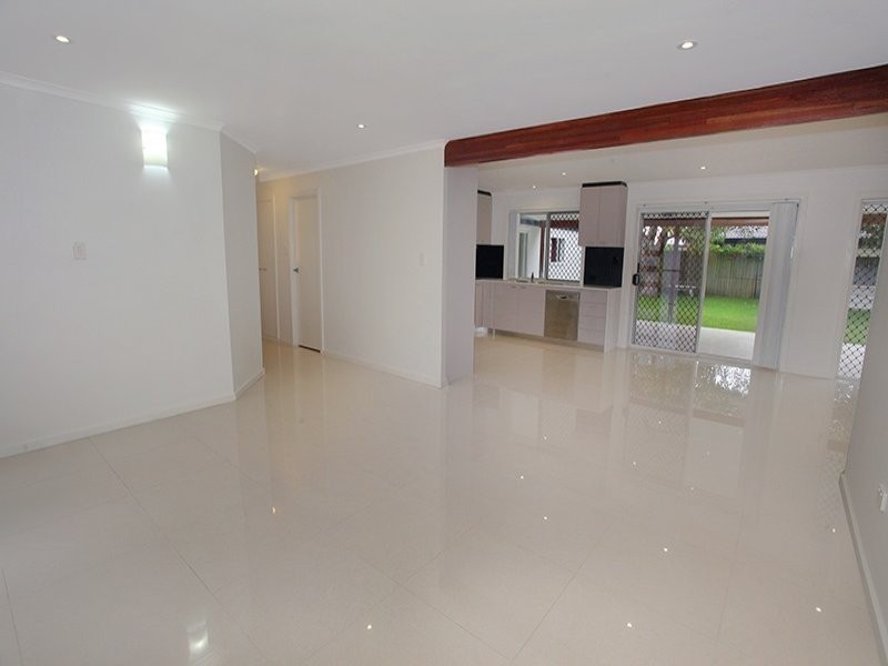 38 Mulgani Street, Warana QLD 4575