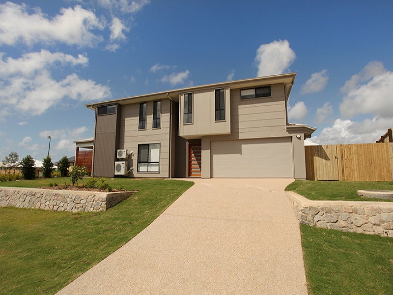 2/15 Cnr Kauri Crescent & Sundew Place, Peregian Springs QLD 4573