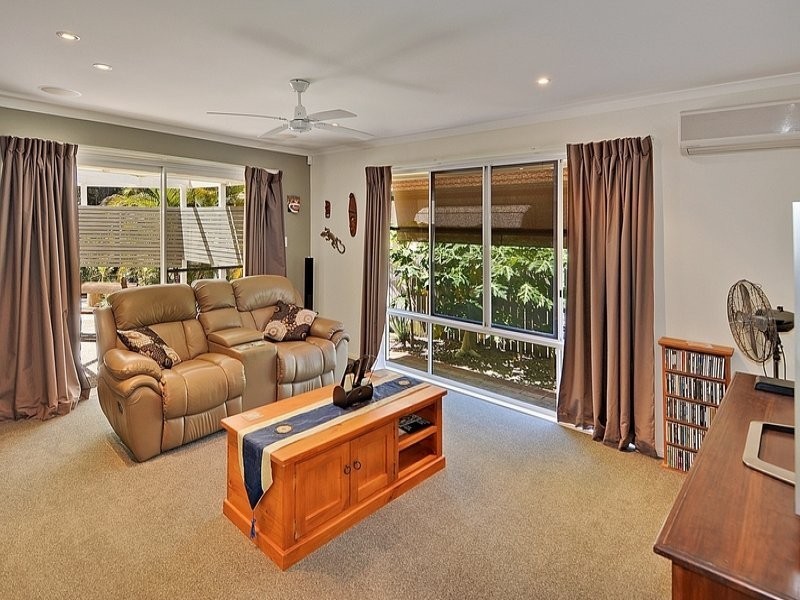29 Admiralty Drive, Alexandra Headland QLD 4572
