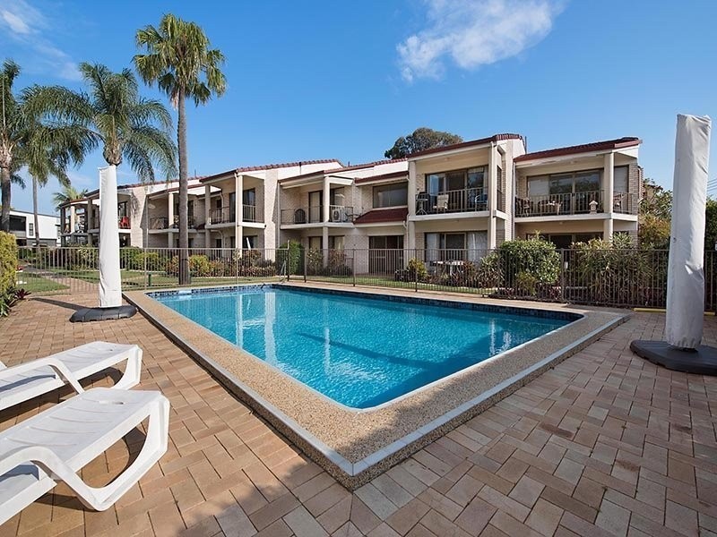 11/45 Bradman Avenue, Maroochydore QLD 4558