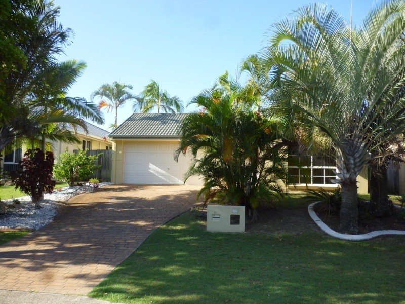 11 Watergum Place, Twin Waters QLD 4564