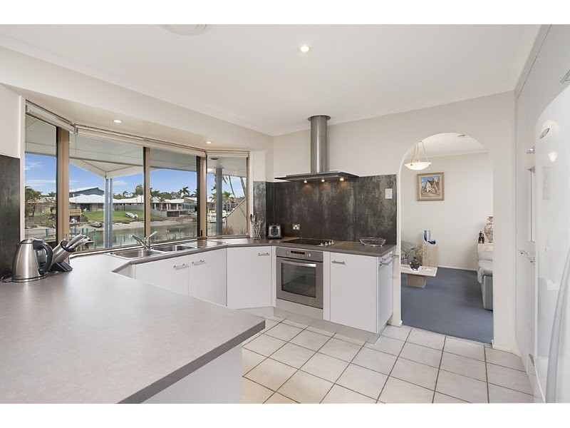 5 Ewinga Court, Mountain Creek QLD 4557