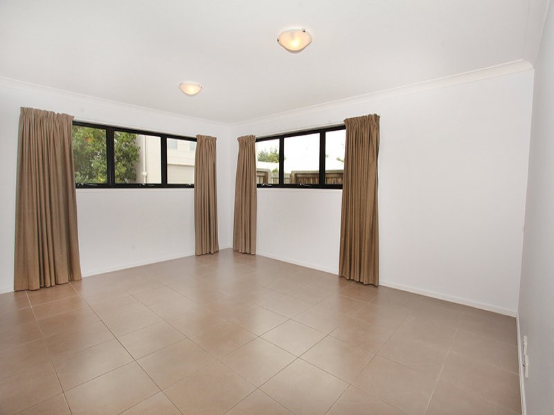 16/4 Lindesay Street, Caloundra West QLD 4551