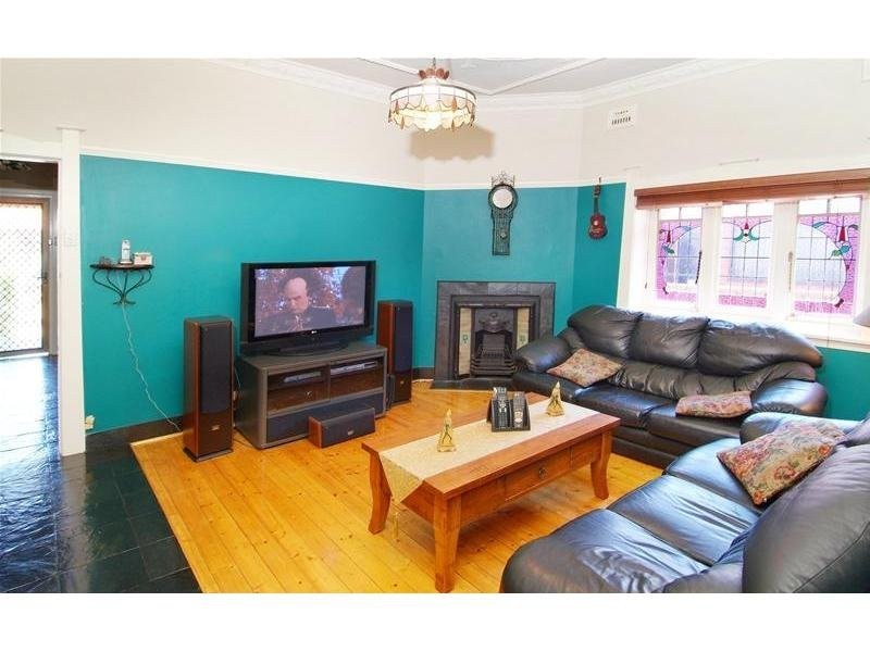 11 Picton Street, Mascot NSW 2020