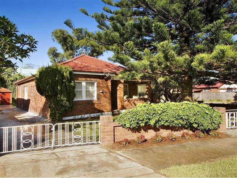 64 Vernon Avenue, Eastlakes NSW 2018