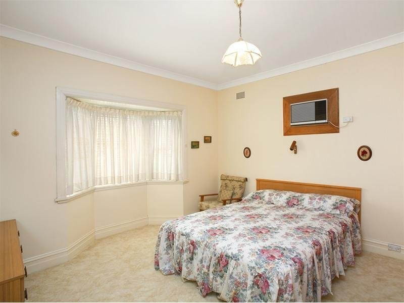 4 Grafton Street, Eastlakes NSW 2018