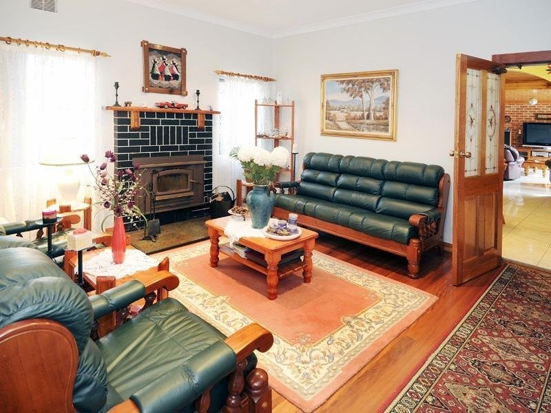 10 Harry Street, Eastlakes NSW 2018