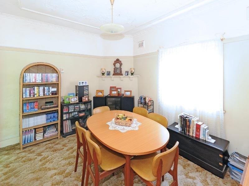 7 Carinya Avenue, Mascot NSW 2020