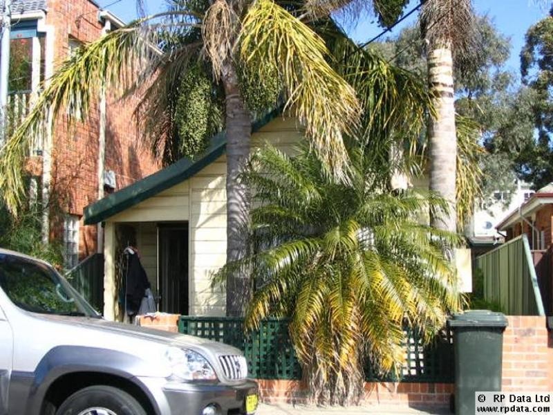 39 GARDEN STREET, Eastlakes NSW 2018