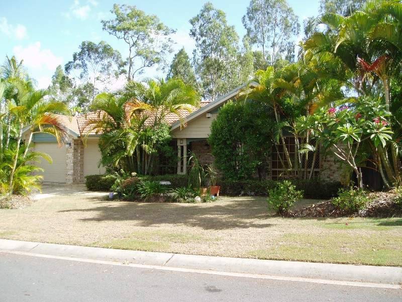 4 Auburn Pl, Forest Lake QLD 4078