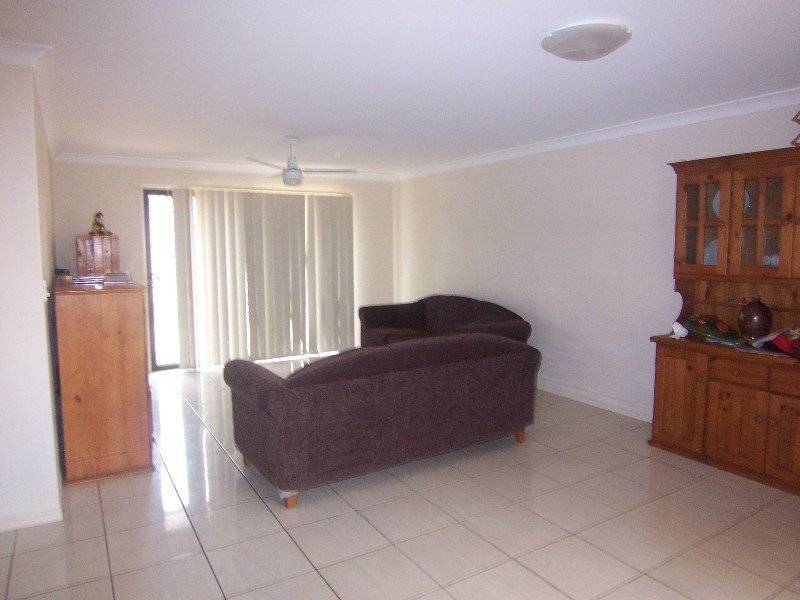 24 Hawthorne St, Forest Lake QLD 4078