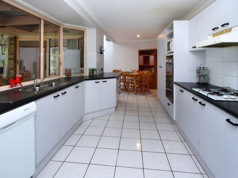 17 Atherton Circuit, Forest Lake QLD 4078