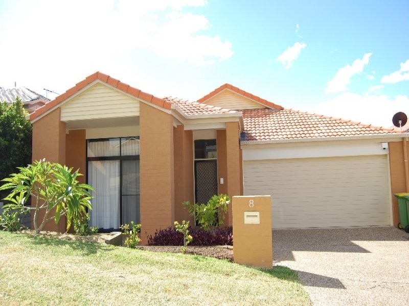 8 Grand South Circuit, Springfield Lakes QLD 4300
