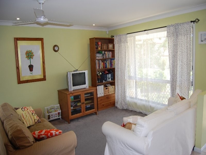 39 Lakeside Cres, Forest Lake QLD 4078