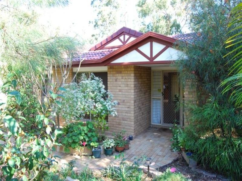 1 Huon Place, Forest Lake QLD 4078