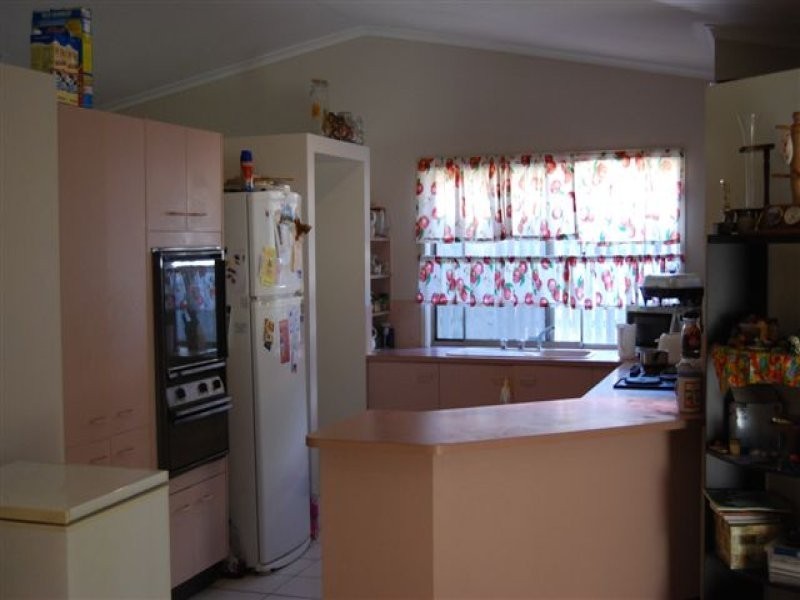 1 Huon Place, Forest Lake QLD 4078