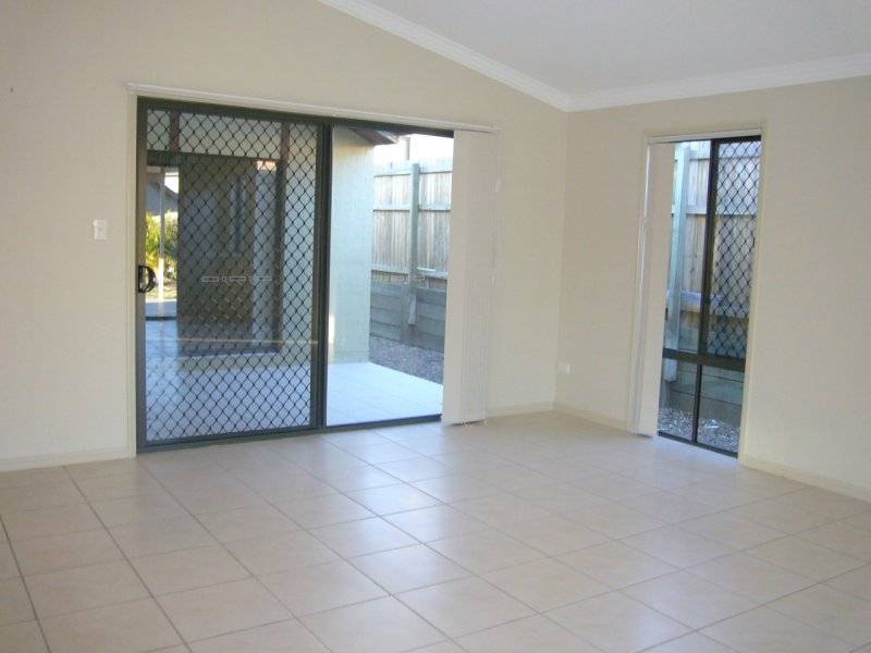 25 Hinchinbrook Circuit, Forest Lake QLD 4078