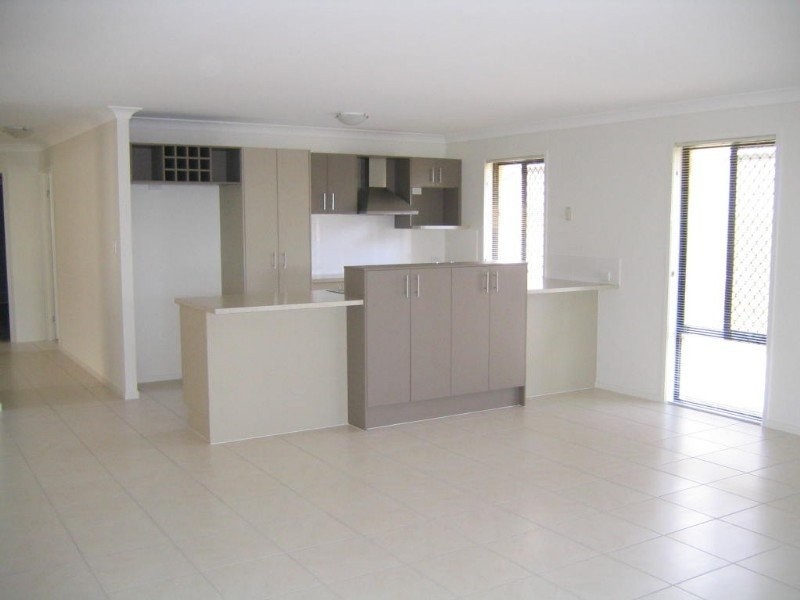 25 Tropical Drive, Forest Lake QLD 4078