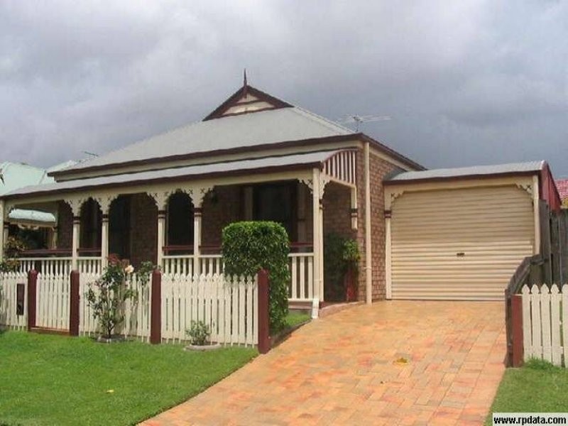 15 Hyde Place, Forest Lake QLD 4078