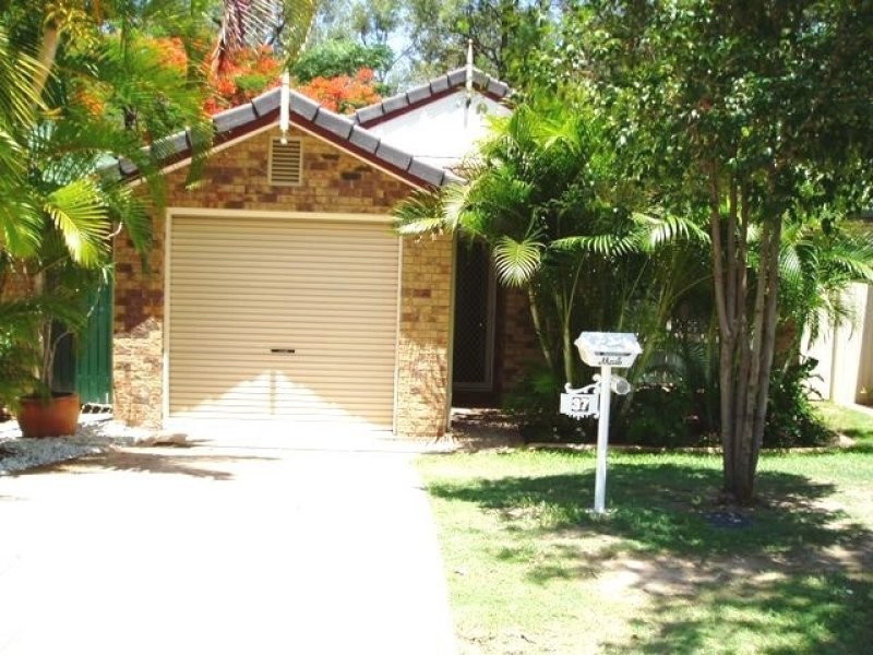 37 Banksia Circuit, Forest Lake QLD 4078
