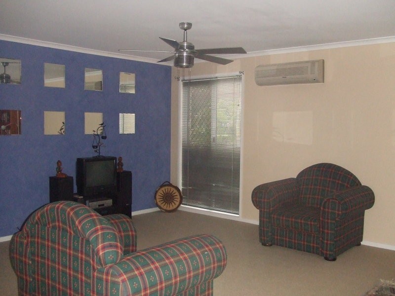 18 Toorak Place, Forest Lake QLD 4078