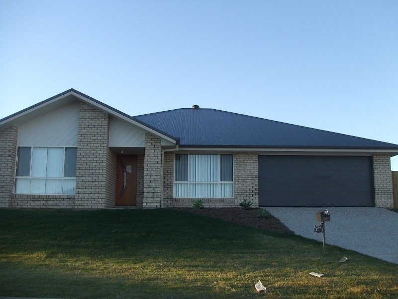 4 Mount Albert Lane, Forest Lake QLD 4078