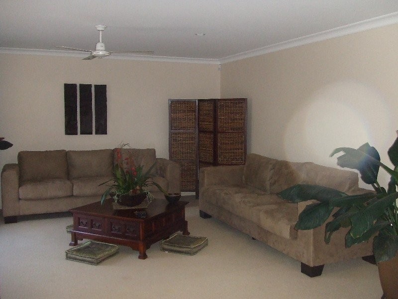 6 Parkside Pl, Forest Lake QLD 4078