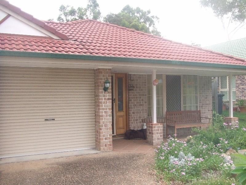 12 Queens Court, Forest Lake QLD 4078