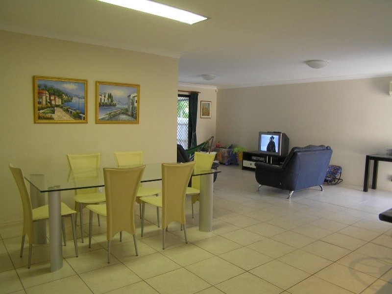 15 Grevillea Place, Forest Lake QLD 4078