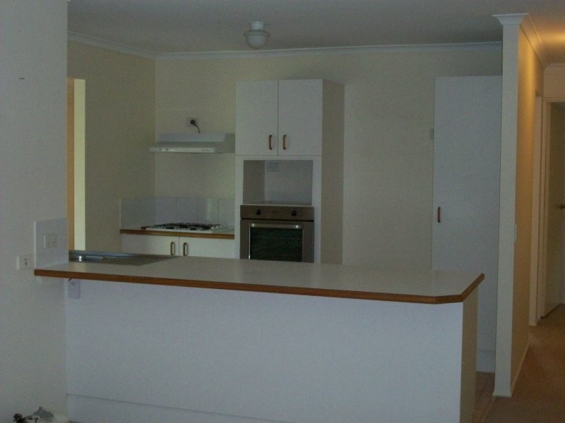 27 Ponderosa Place, Forest Lake QLD 4078