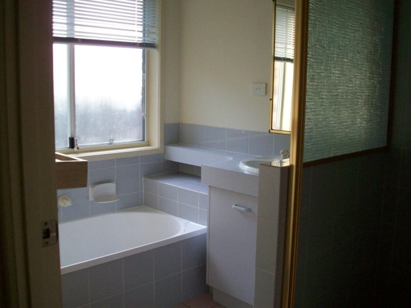 4 Redwood Close, Forest Lake QLD 4078