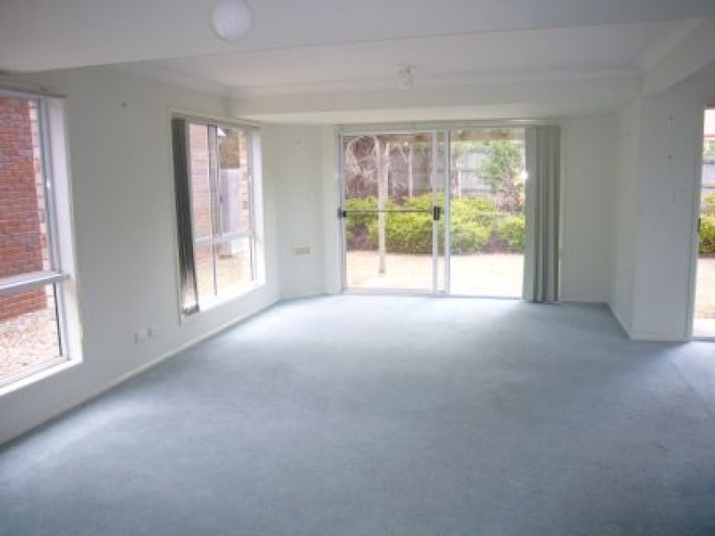 64 Hampstead Street, Forest Lake QLD 4078