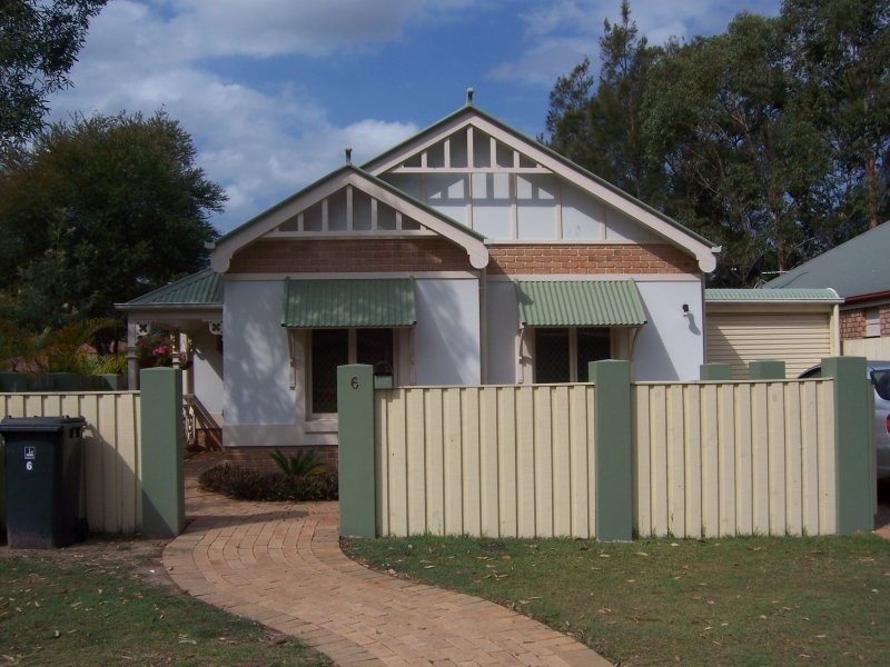 6 Grasstree Place, Forest Lake QLD 4078