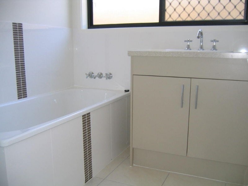 25 Tropical Drive, Forest Lake QLD 4078