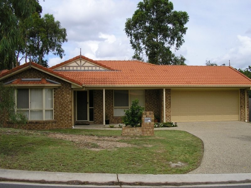 70 Oxford Parade, Forest Lake QLD 4078