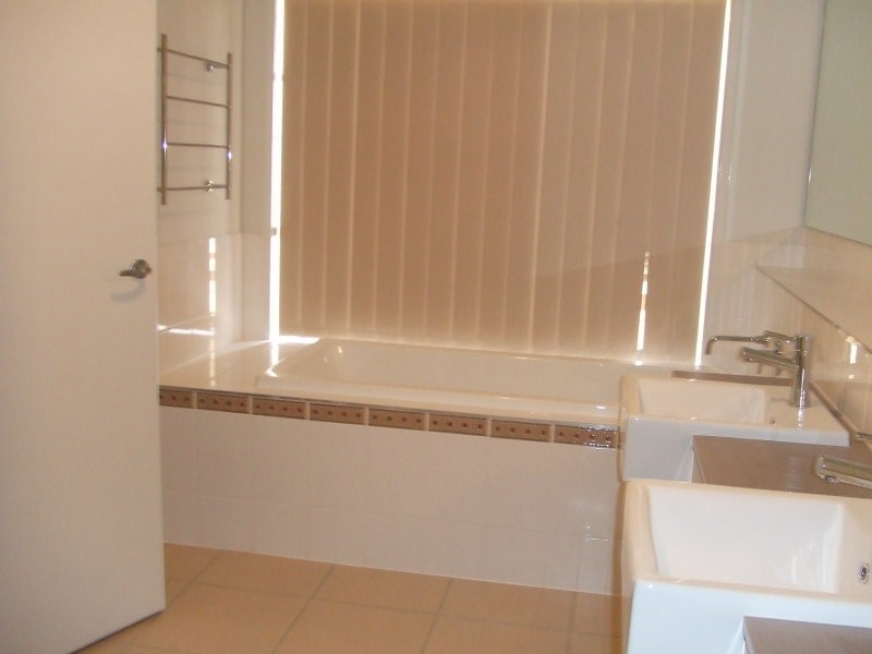 52 Parkwood Drive, Heathwood QLD 4110