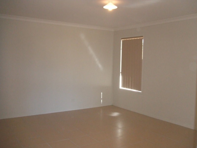 52 Parkwood Drive, Heathwood QLD 4110