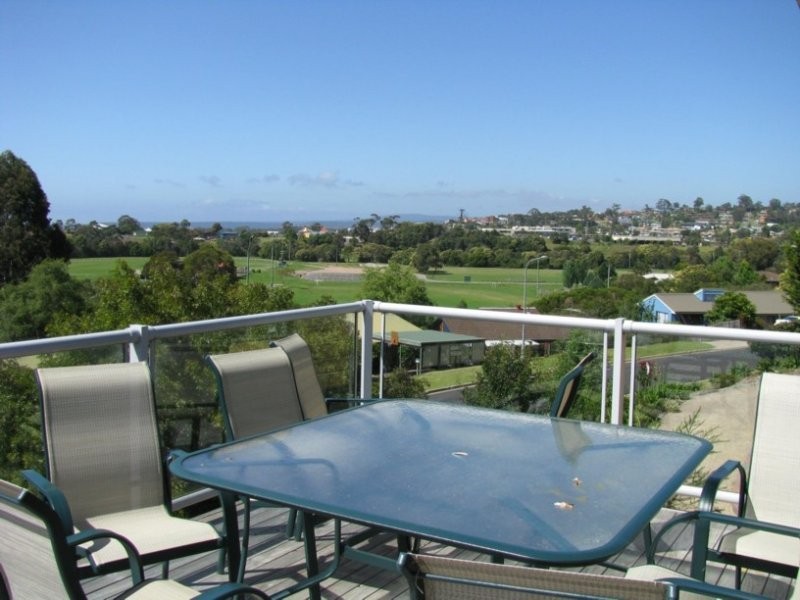 7 Garden Circle, Merimbula NSW 2548