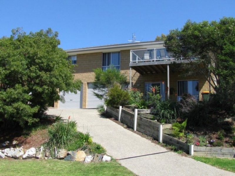 7 Garden Circle, Merimbula NSW 2548