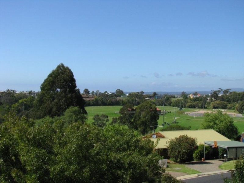 7 Garden Circle, Merimbula NSW 2548