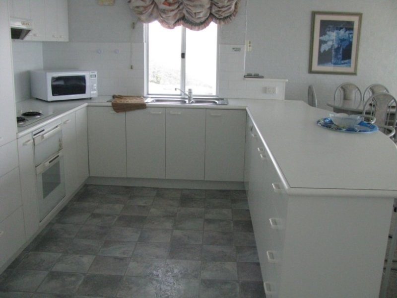 6/18 Surf Circle, Tura Beach NSW 2548