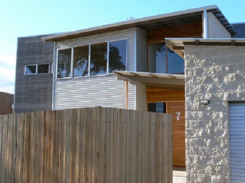 7 Lakeview Avenue, Merimbula NSW 2548