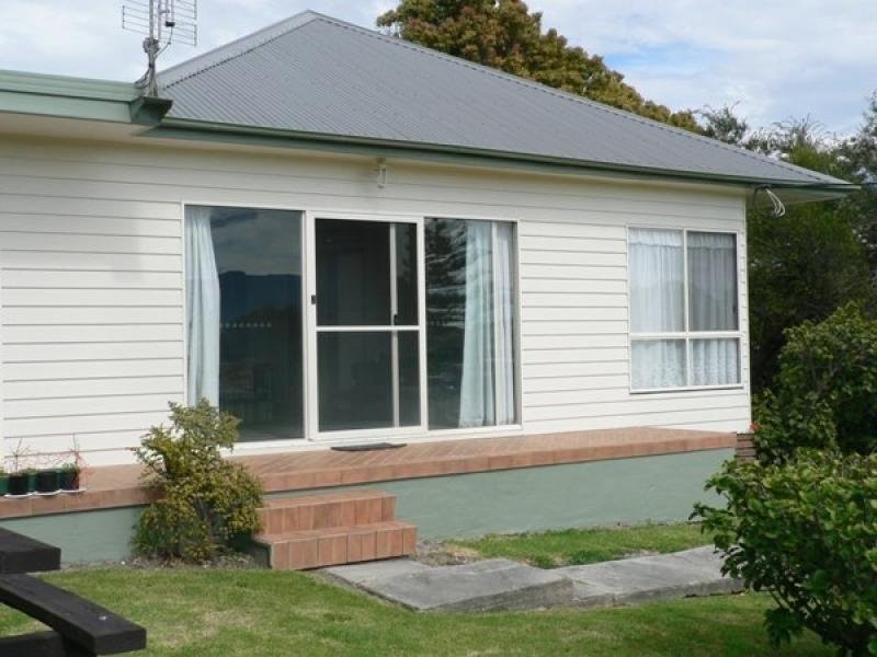 68 Lamont Street, Bermagui NSW 2546