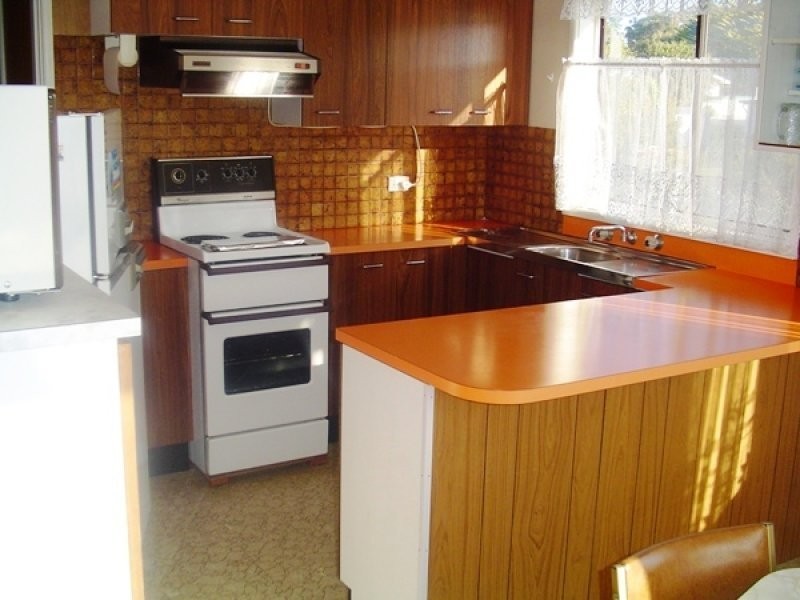 8 Lakeview Drive, Bermagui NSW 2546
