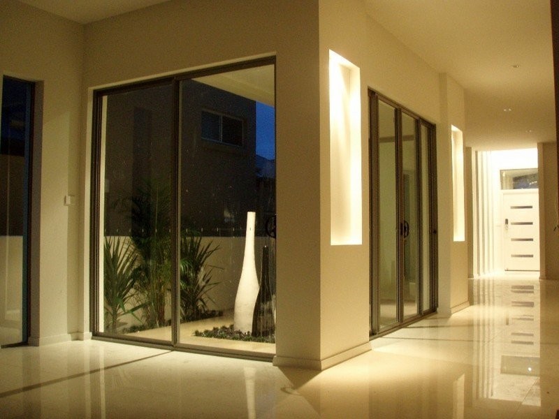 27 Tamborine St, Mermaid Beach QLD 4218