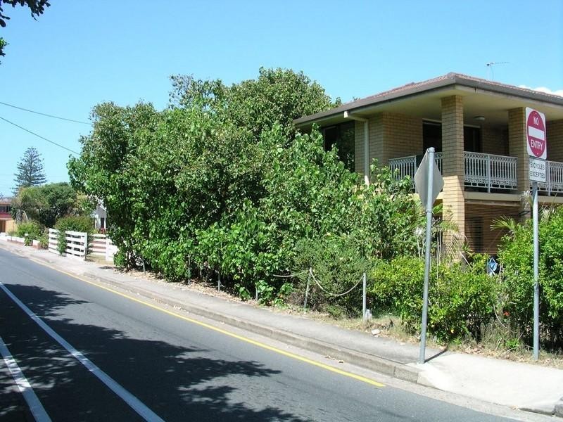 240 Hedges Avenue, Mermaid Beach QLD 4218