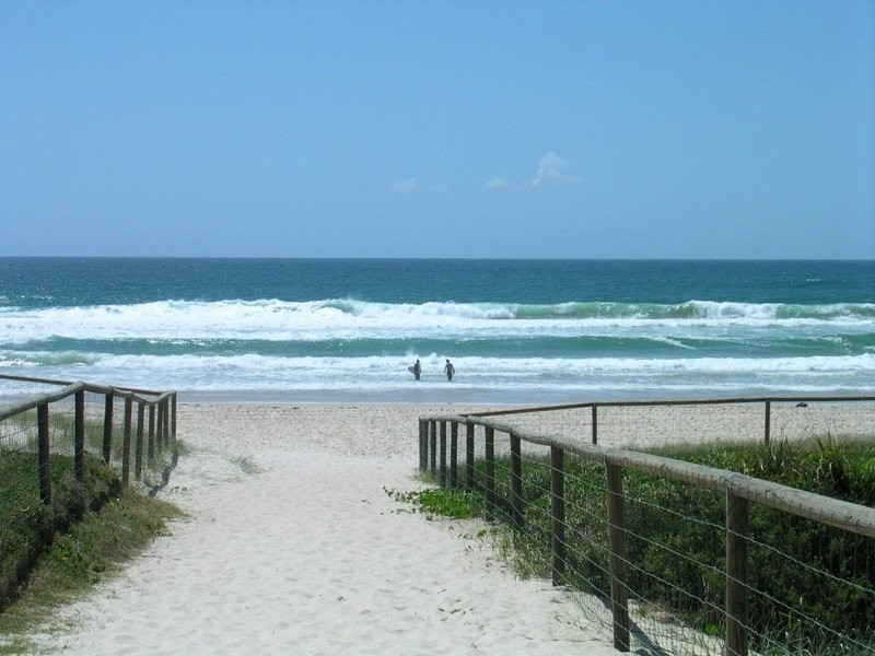 240 Hedges Avenue, Mermaid Beach QLD 4218