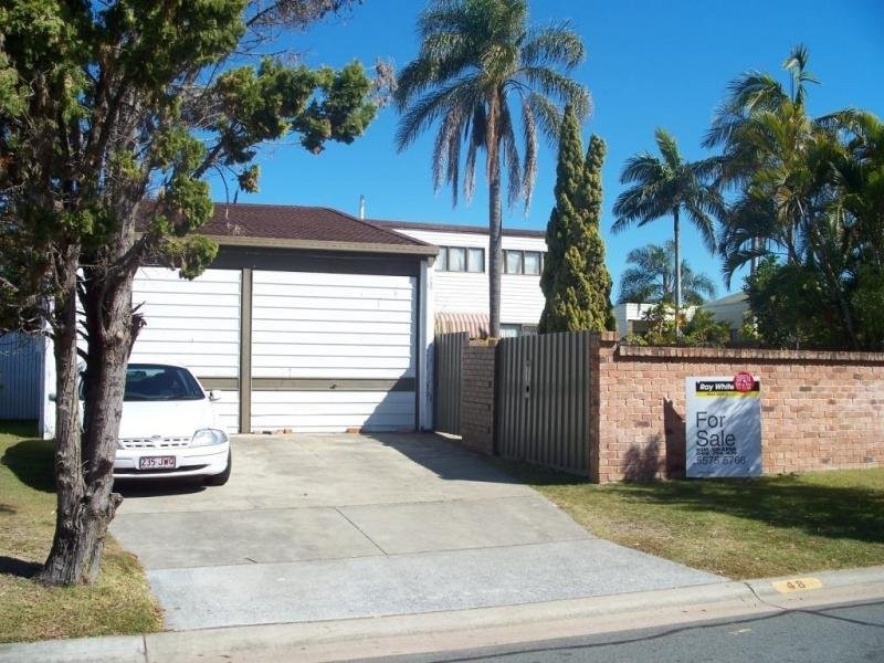 48 Avanti Street, Mermaid Waters QLD 4218
