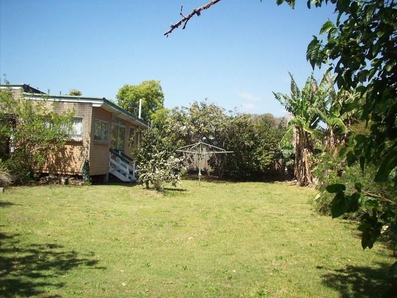 30 Symonds Road, Burleigh Heads QLD 4220